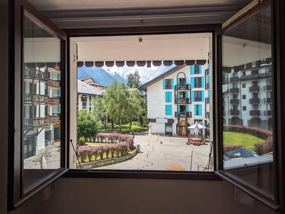 Central Spacious Flat With Private Parking Σαμονί Εξωτερικό φωτογραφία